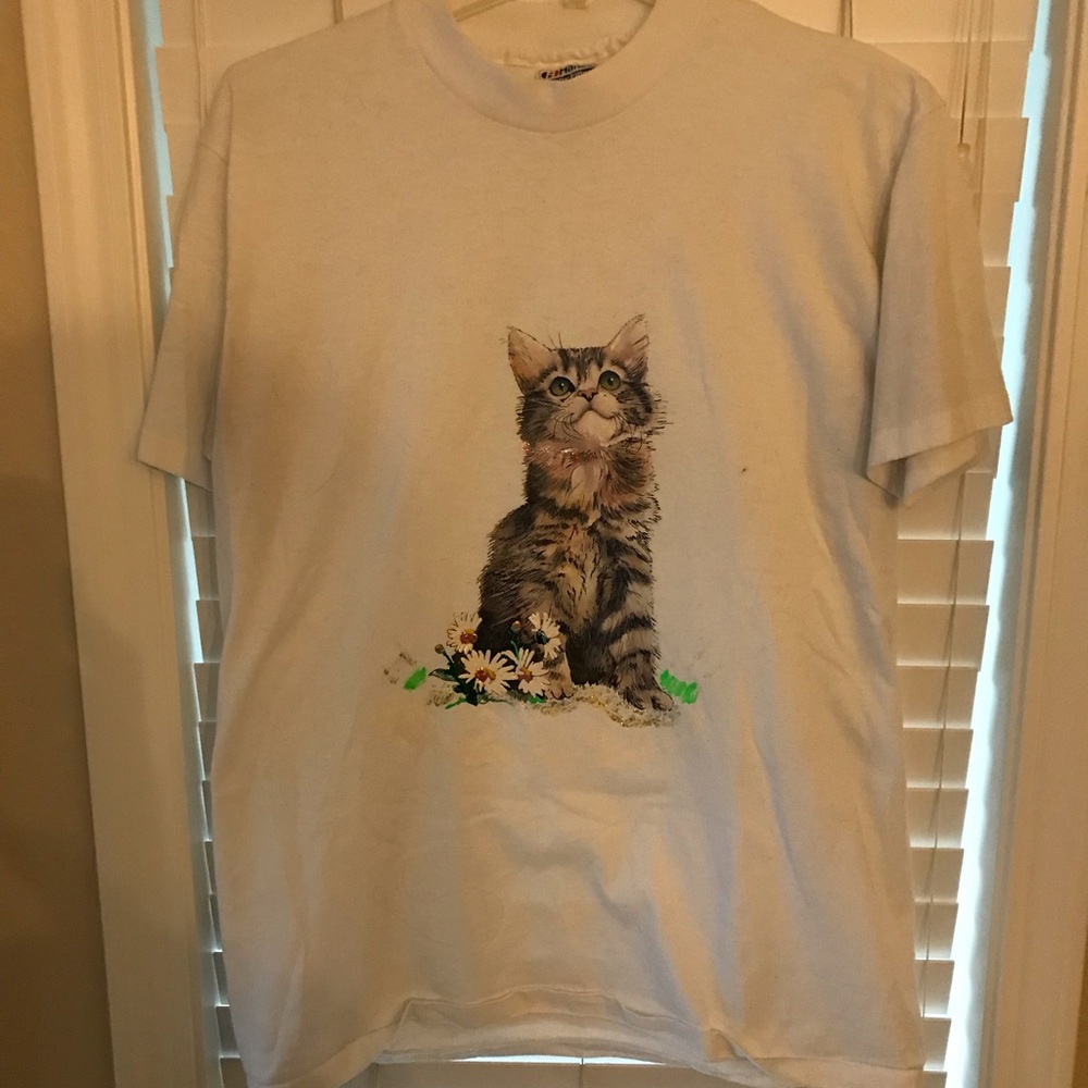 Cute vintage cat shirt